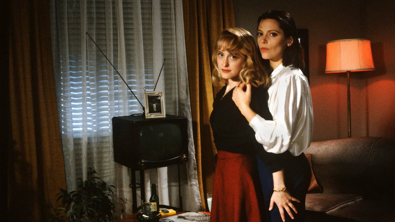 Amours interdites : Au-delà des préjugés, vies et paroles de lesbiennes