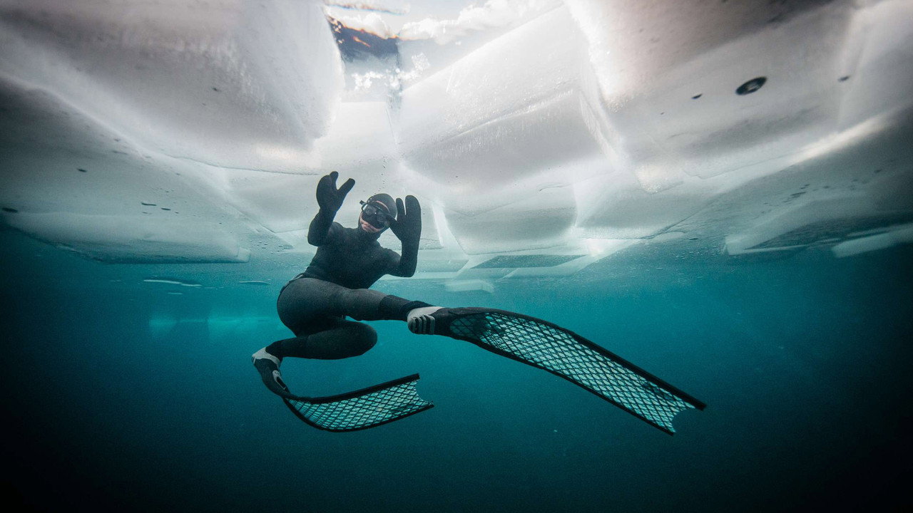 En apnée : Traversée sous la glace