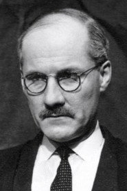 Angus MacKay