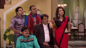 Tirri and His Goons Spoil The Holi Celebrations
