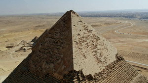 Les pyramides