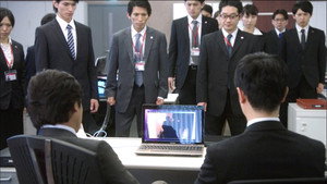 "Hanzawa Kneels! A Desperate Crisis"