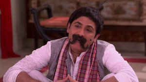 Manmohan Catches Deepu Flirting With Anita