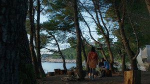 AU-DELÀ DU COSMOS