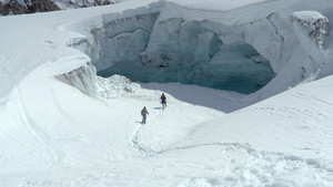 Trois sur la sellette