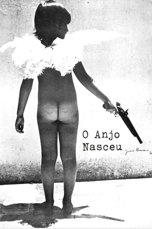 Un Ange Est Né