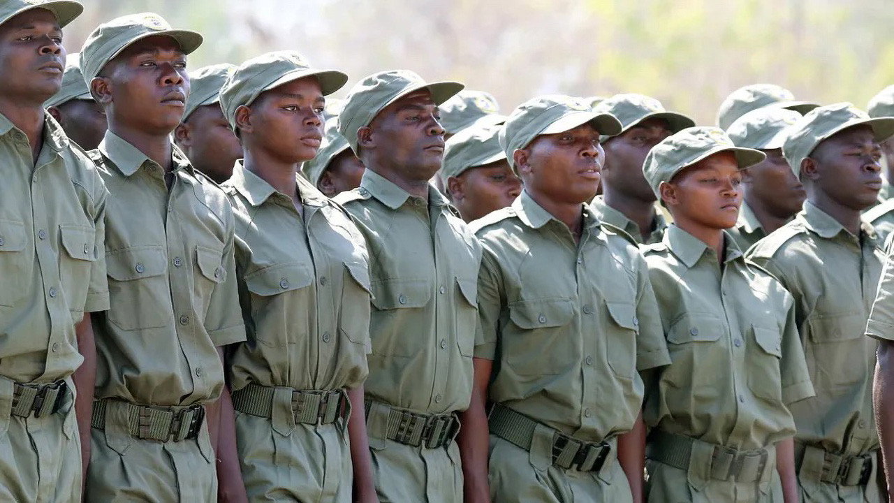 Mozambique - Les rangers de Gorongosa en guerre contre les braconniers