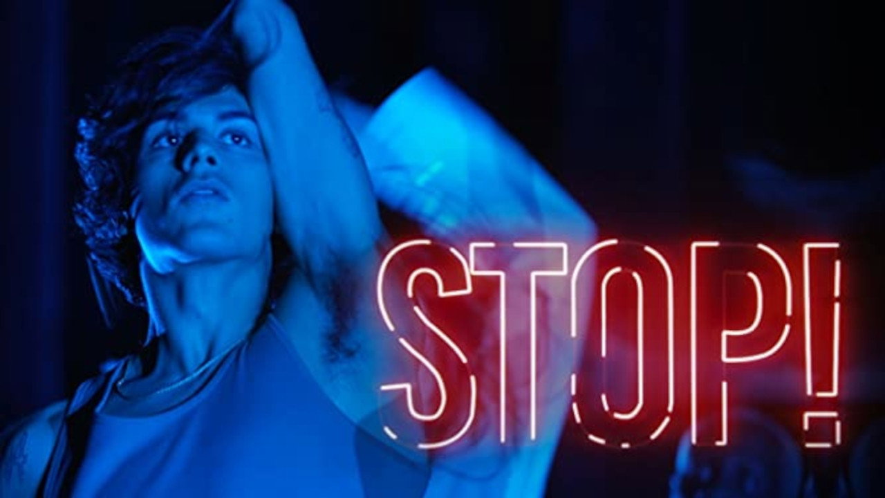 Léo Walk : STOP !